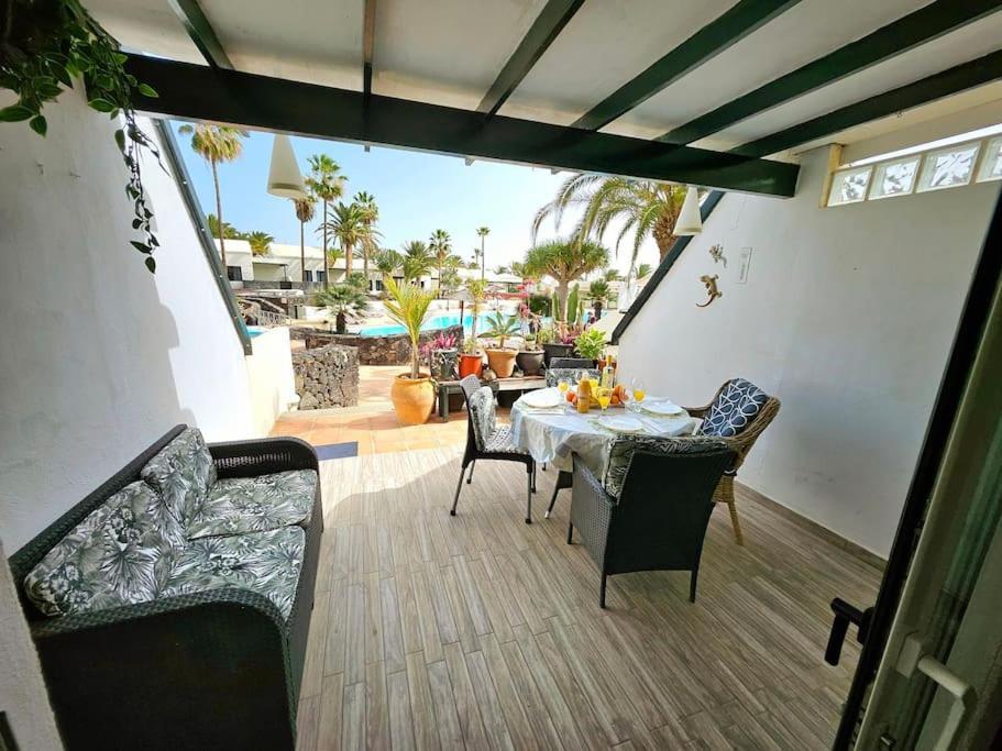 Apartament Taisa Playa Roca Costa Teguise