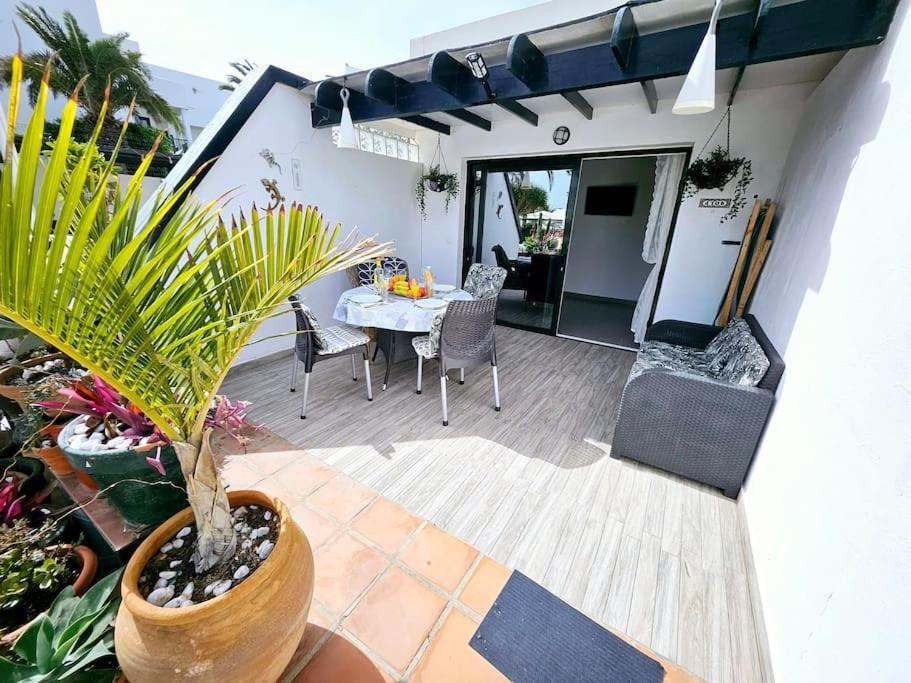 Apartment Taisa Playa Roca Costa Teguise