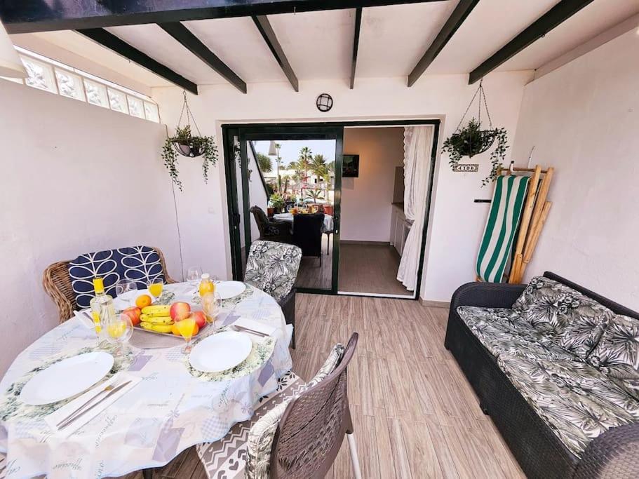 Taisa Playa Roca Apartment Costa Teguise